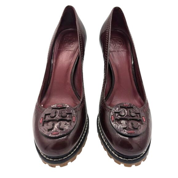 Tory Burch Leanne Burgundy Oxblood Patent Leather Emblem Stacked Heel Lug Sole 7 - Picture 2 of 12